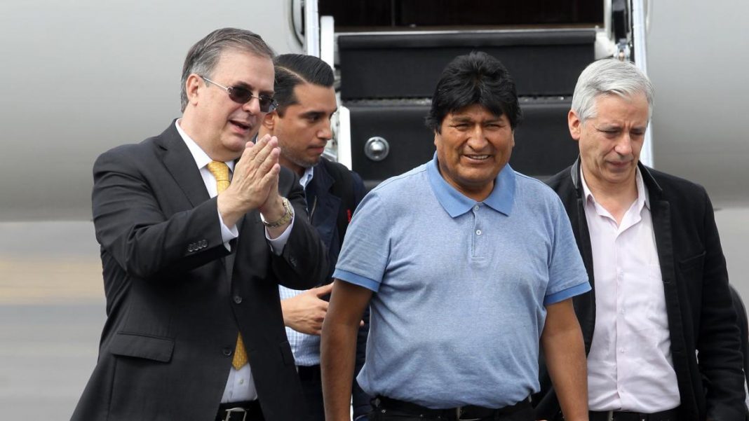 Proponen coperacha de a 500 pesos para mantener a Evo en México