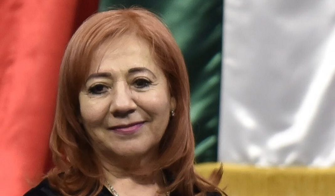 Rosario Piedra Ibarra rinde protesta como titular de la CNDH entre jaloneos <br><br>