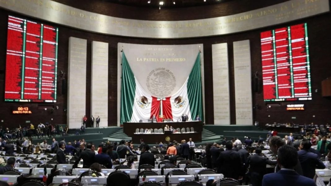 Diputados avalan reelección de legisladores
