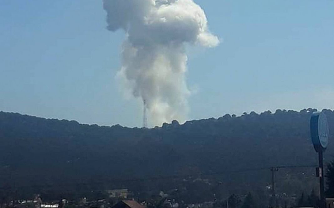 Explota polvorín en Puebla y hay al menos cuatro muertos