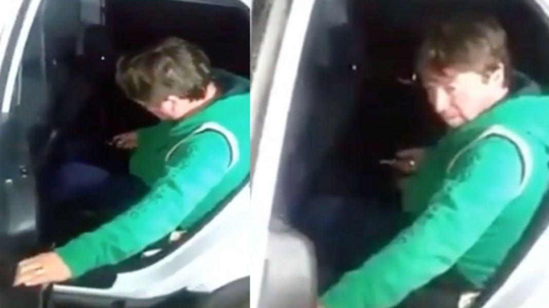 Feligreses encaran a cura que llegó borracho a la Iglesia (VIDEO)