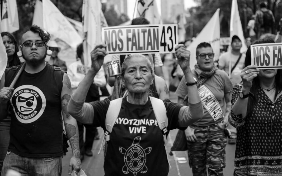 Los 43 estudiantes de Ayotzinapa habrían sido dispersados en varios puntos