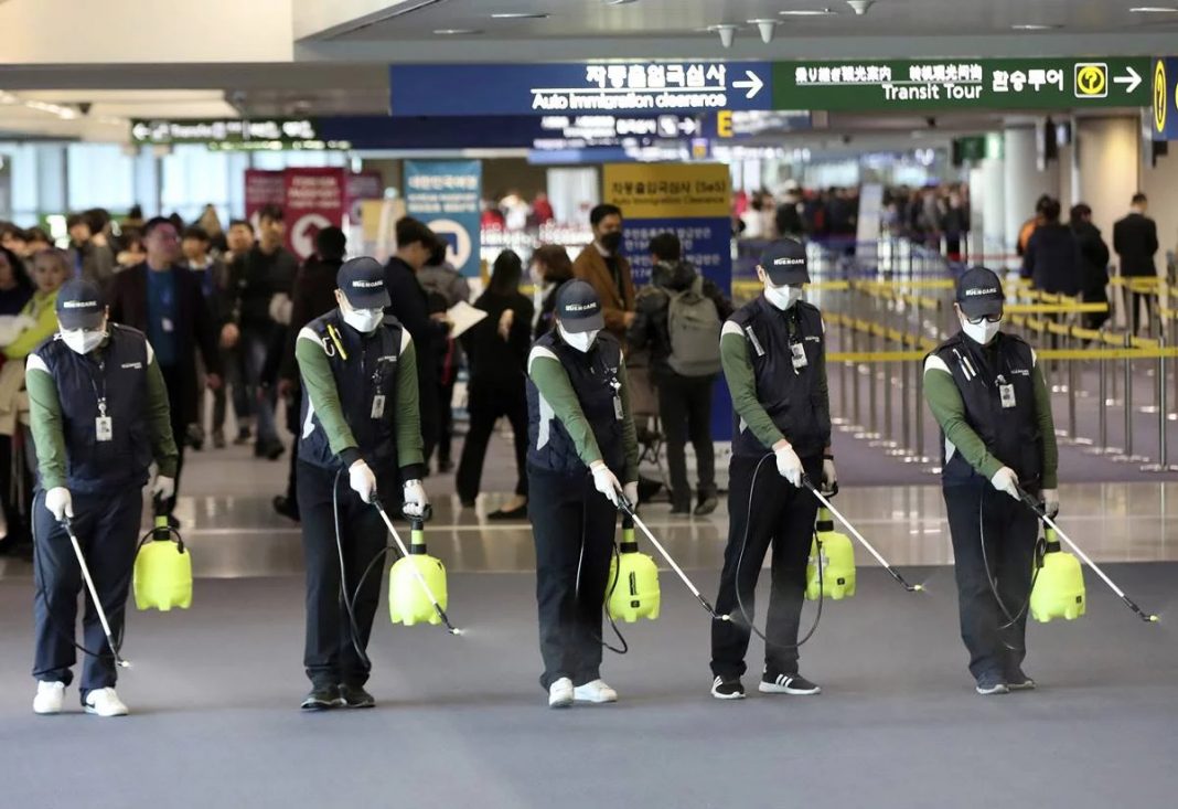 Síntomas, forma de transmisión y todo lo que debes saber sobre el coronavirus