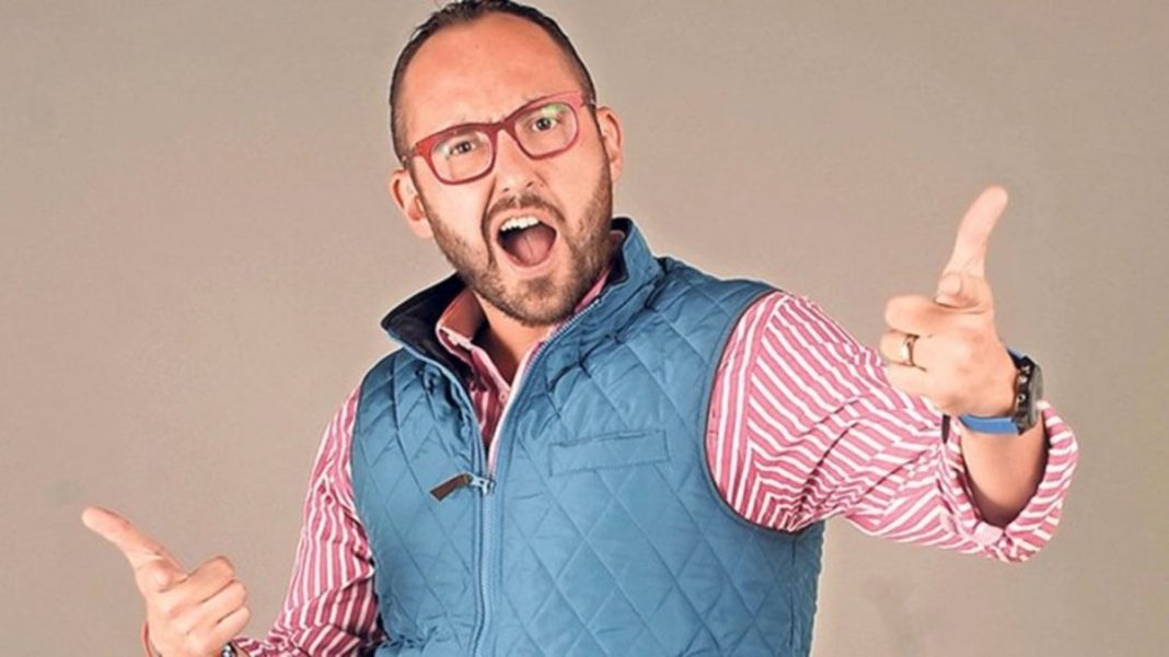 Mauricio Clark «borra» su pasado y hasta se cambia de nombre