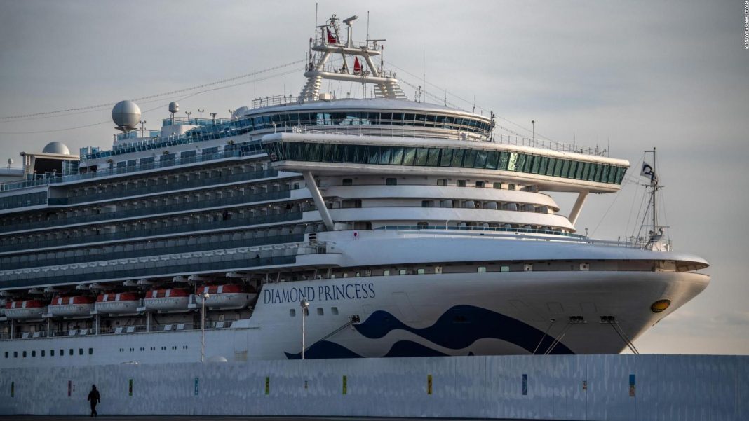 Japón reporta 130 casos de coronavirus en un crucero