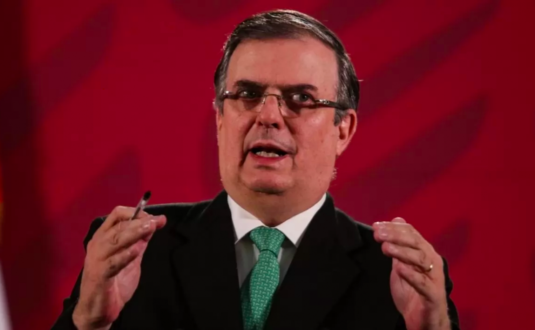 Renuncia jefe de la oficina de SRE