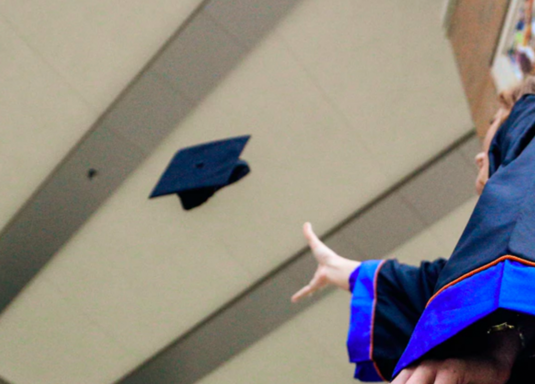 Mariposas celebra graduación de ‘Entrenamiento Sin Límites’