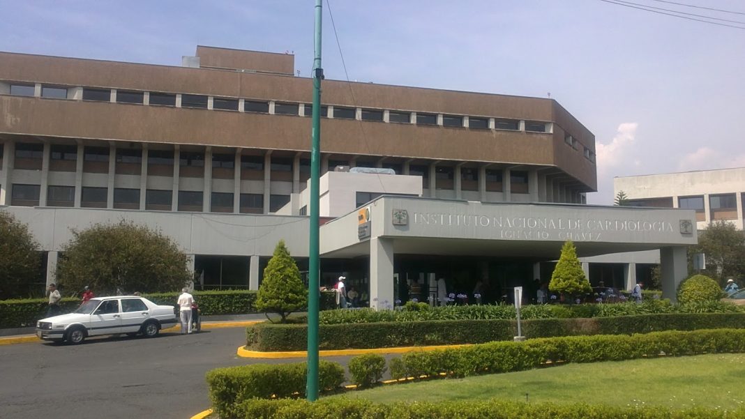 Disfrazados de médicos intentan robar en hospital