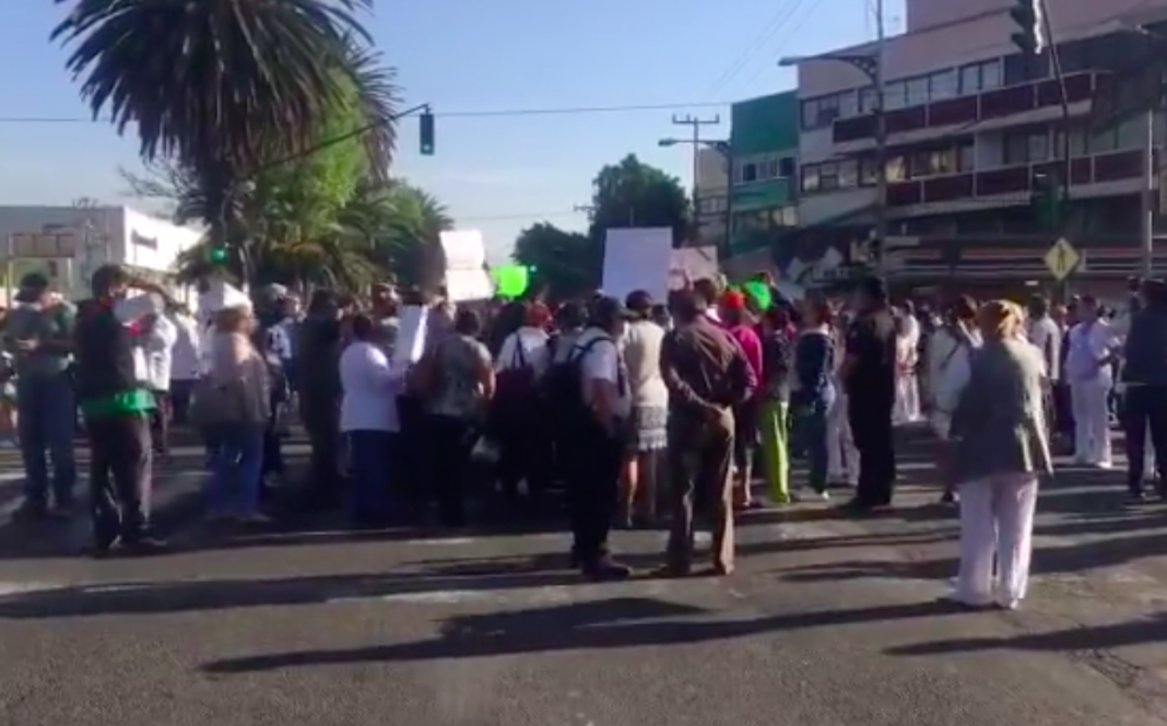Personal médico protesta por falta de insumos en sector público