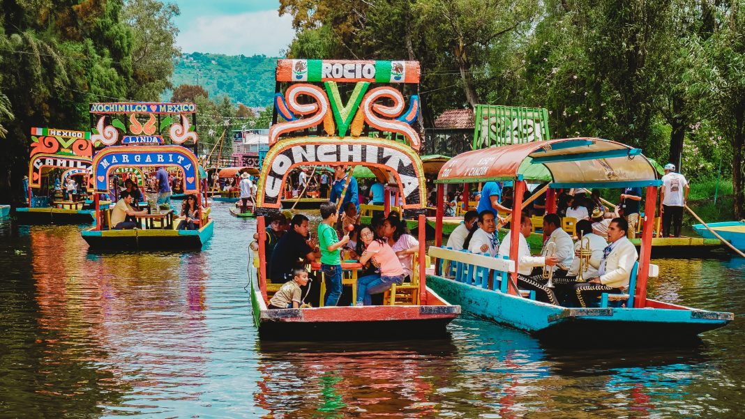 Cierran embarcaderos de Xochimilco por coronavirus