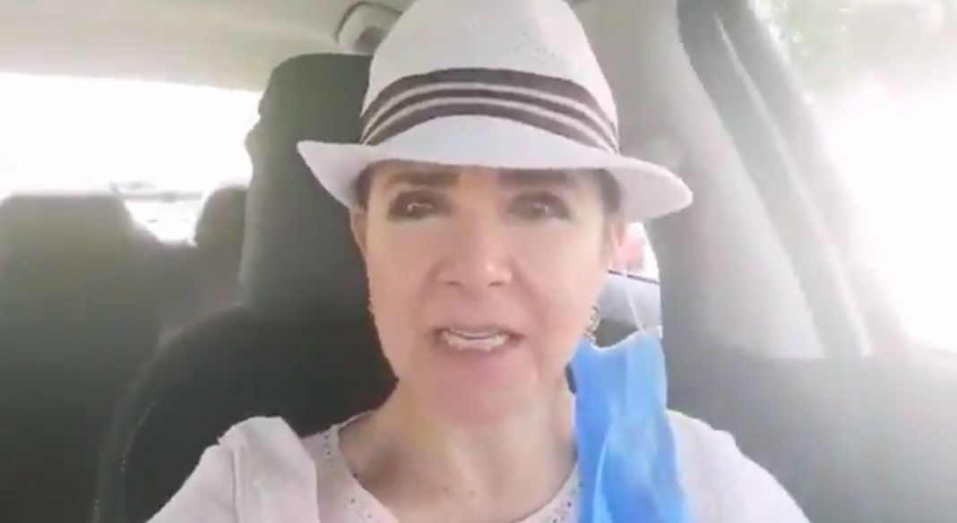 Viral por confundir a un ‘bot’ con… ¿¡traidor a la patria!?