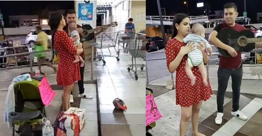 Pareja desempleada por COVID-19, canta en la calle, para comprar leche a su bebé