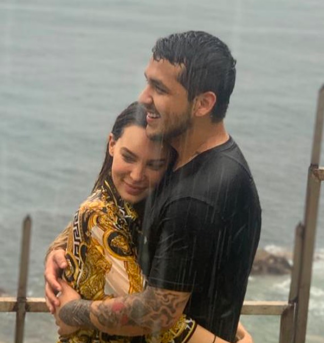 Confirmada la relación entre Belinda y Christian Nodal