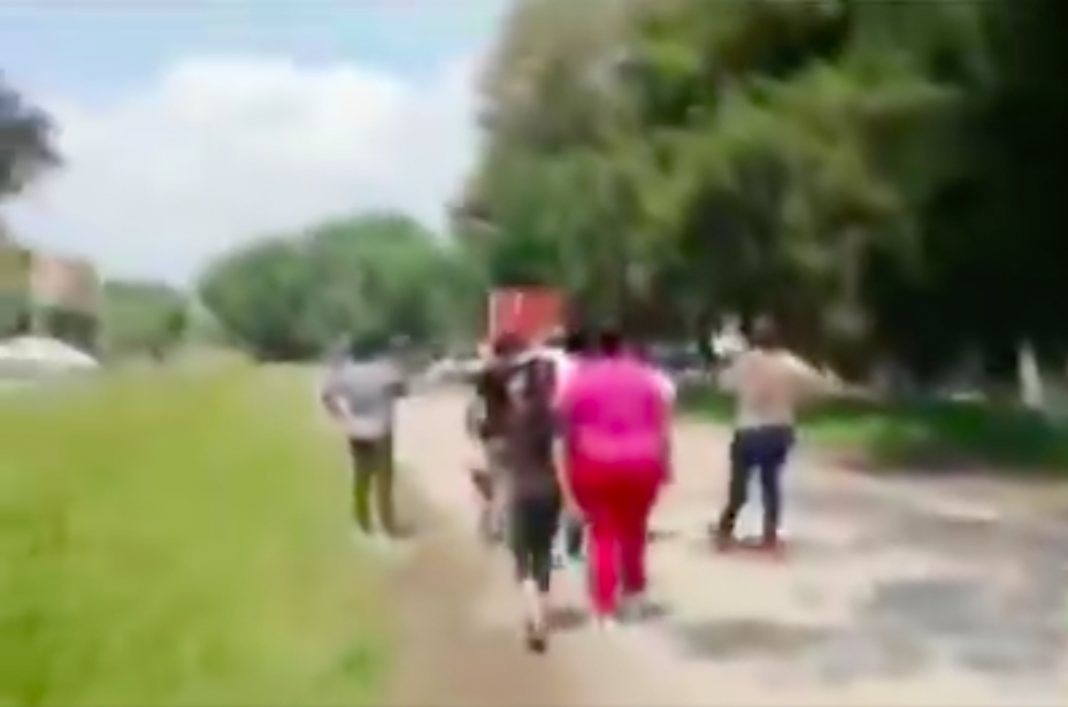 ¡Arriba el Marro!: gritan niños y mujeres al Ejército