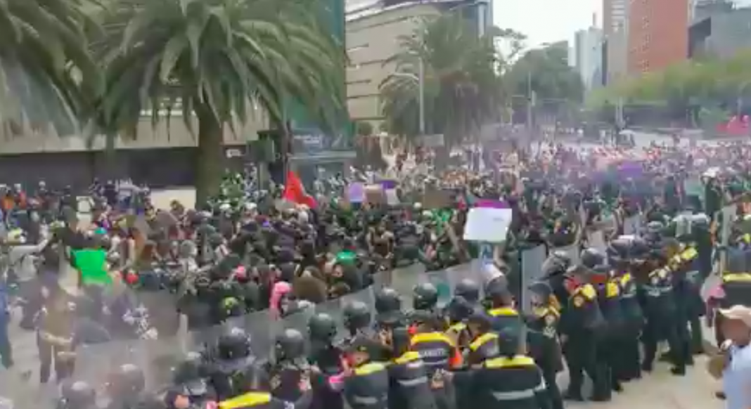 Manifestación en favor de la legalización del aborto