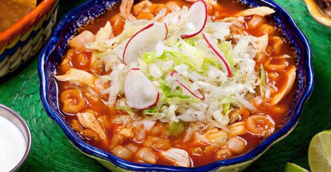 ¿Quieres festejar el grito sin engordar?, ¡a comer pozole!: IMSS