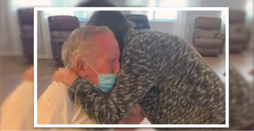 Abuelitos pasan separados 215 días por la pandemia, ¡al fin se encontraron!