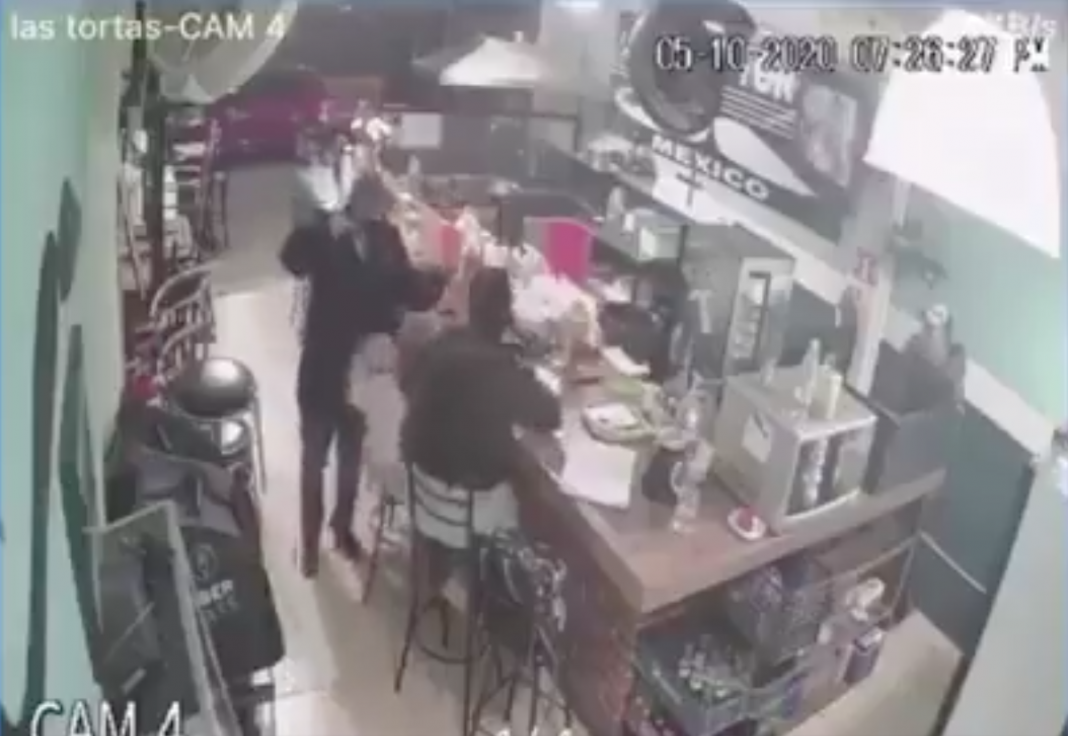 Delincuentes encañonan a niña durante asalto