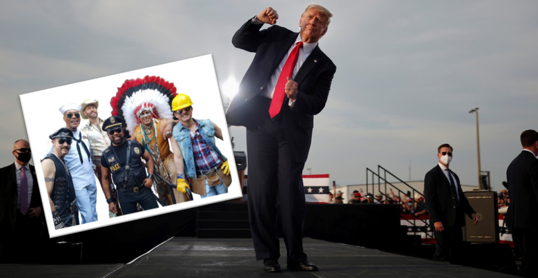 ¡El Horror!, Trump baila al ritmo de «YMCA» en mitin