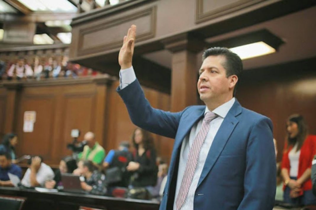 García Conejo va por la gubernatura de Michoacán