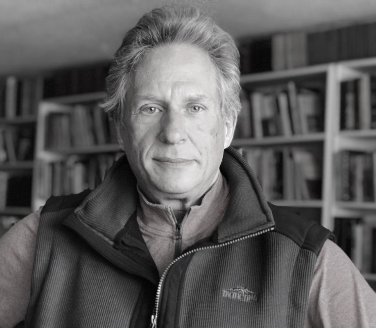 Muere el poeta, traductor y editor Sandro Cohen