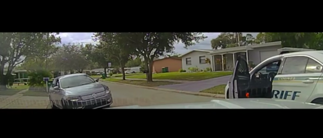 Policía de Florida dispara y mata a dos adolescentes