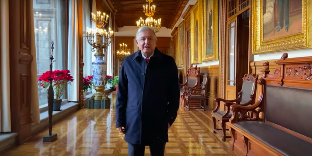 La reaparición de AMLO