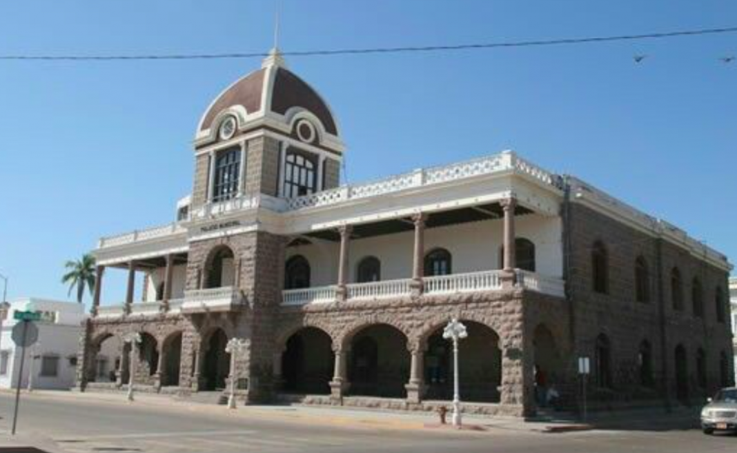 3 muertes por ataque en marcha feminista de Guaymas