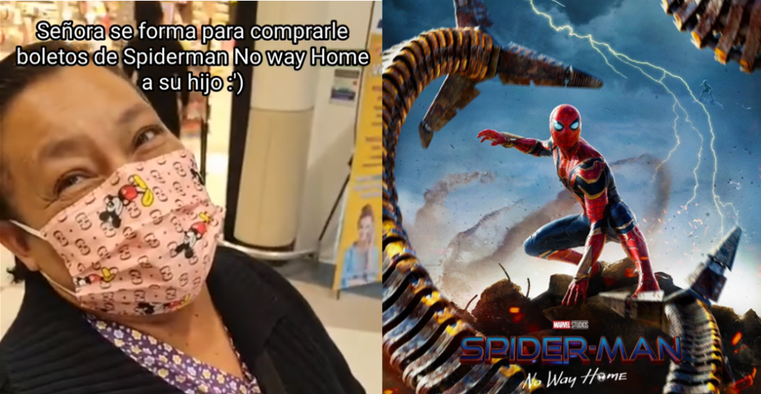 Mamá hace fila para comprar boletos de Spider-Man