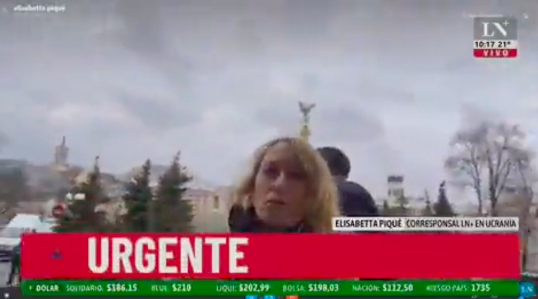 Desatinado consejo desde estudio a corresponsal de guerra