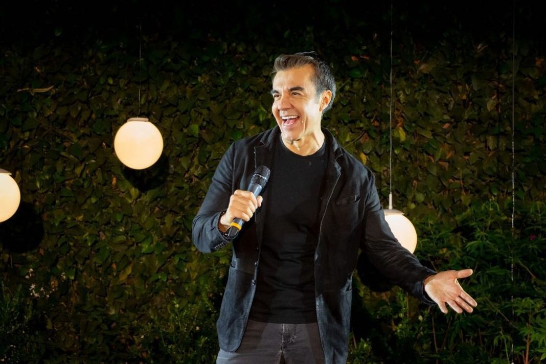 Adrián Uribe habla de cuando fue contratado por narcos