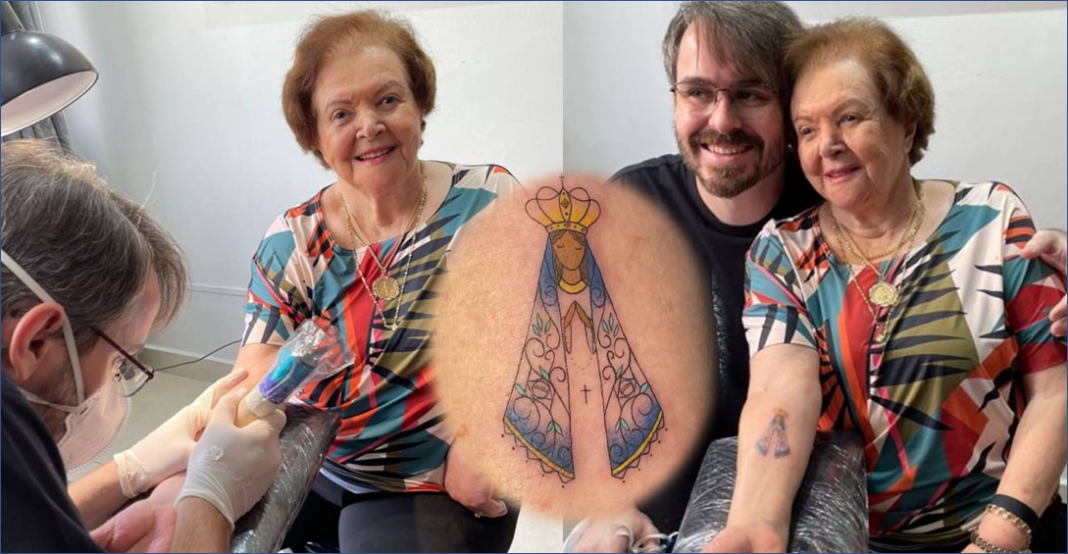 Abuela de 91 años se tatúa por promesa a su nieto