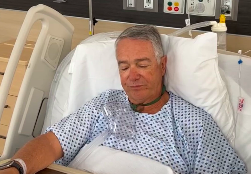 Ricardo Salinas Pliego es reportado en el hospital