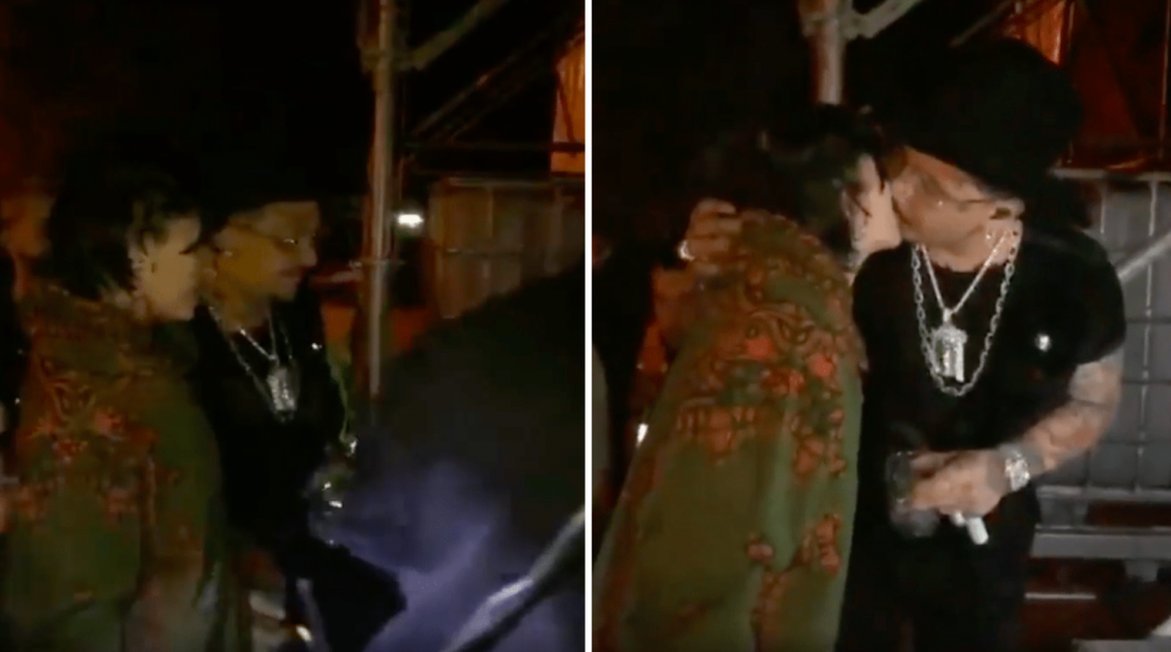 Captan beso de Nodal y Cazzu