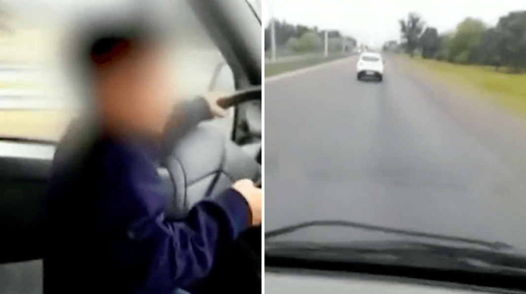 Padre pone a su hijo de 7 años a manejar en autopista
