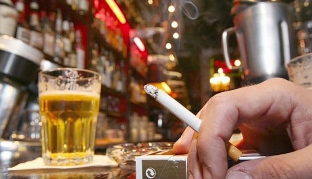 El vicio siempre gana, consumo de tabaco y comida chatarra siguen siendo los reyes del mercado