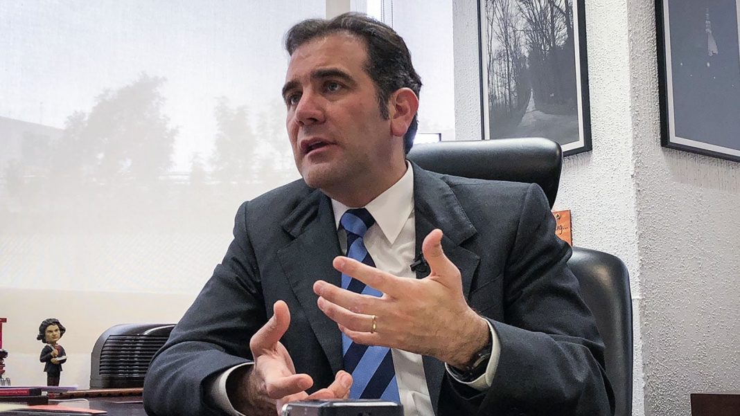 Liquidación millonaria, Córdova y Murayama se despiden del INE