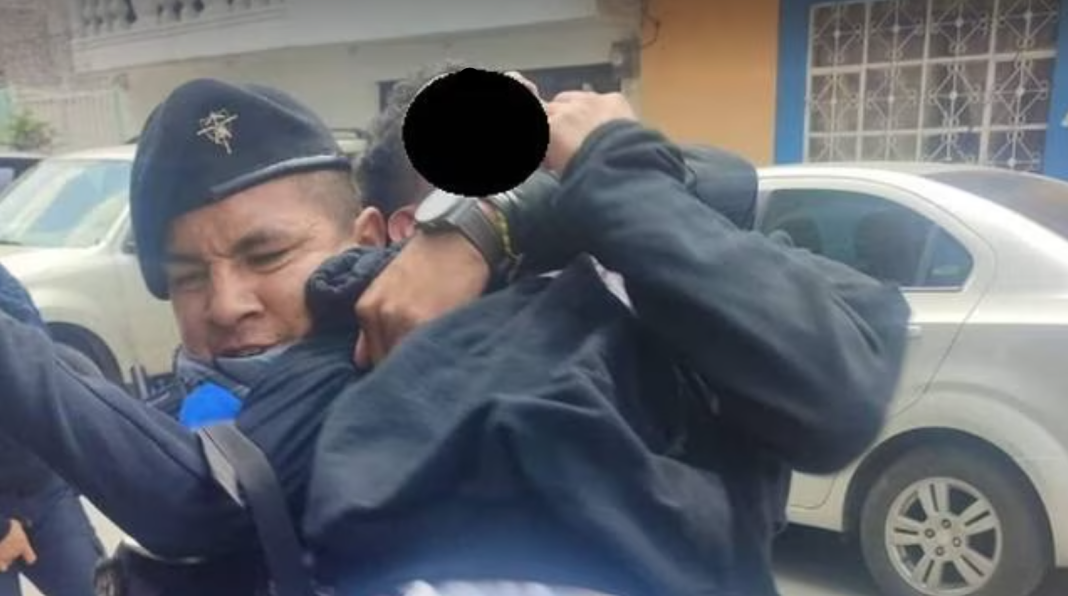 Alumno de secundaria dispara arma de fuego en el plantel
